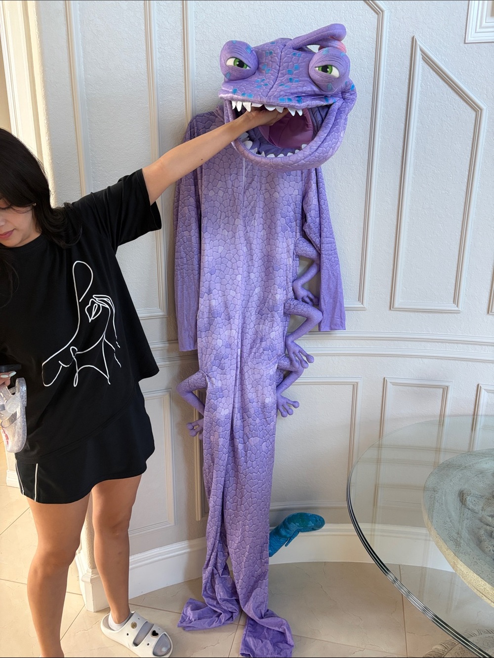 Disney and Pixar Monsters Inc Randall Costume (Men’s XL) 6ft tall and over - Picture 2 of 11